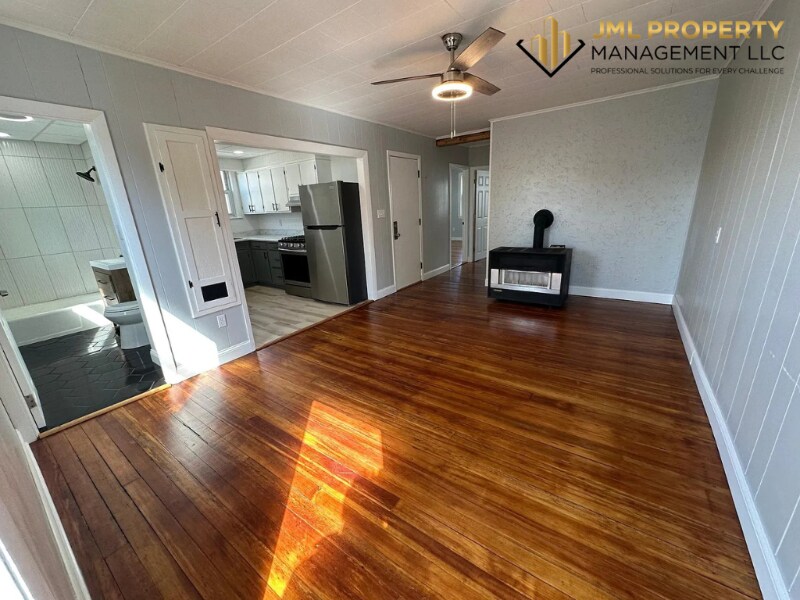 189 Tripp St in Fall River, MA - Building Photo