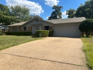 228 E Greenfield Dr in Wake Village, TX - Building Photo - Building Photo