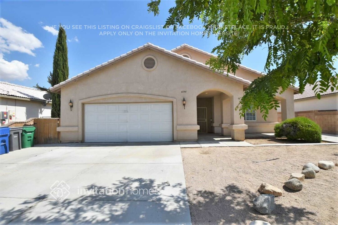 4144 W Ave J 6 in Lancaster, CA - Building Photo