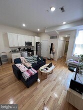 1926 W Girard Ave in Philadelphia, PA - Building Photo - Building Photo