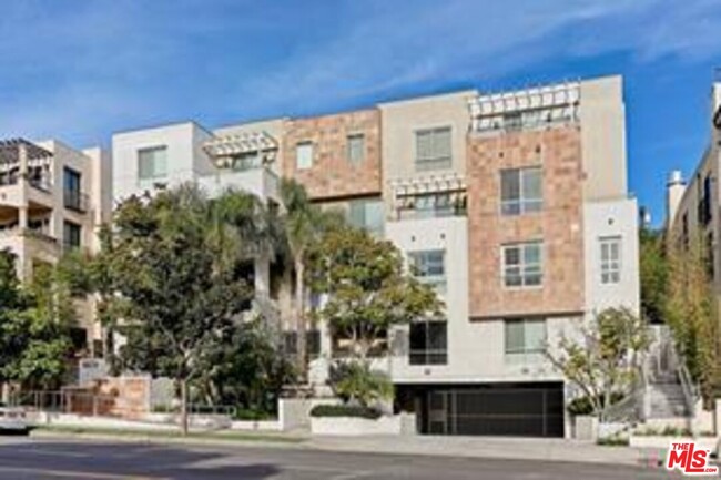 1430 S Beverly Glen Blvd in Los Angeles, CA - Building Photo - Building Photo