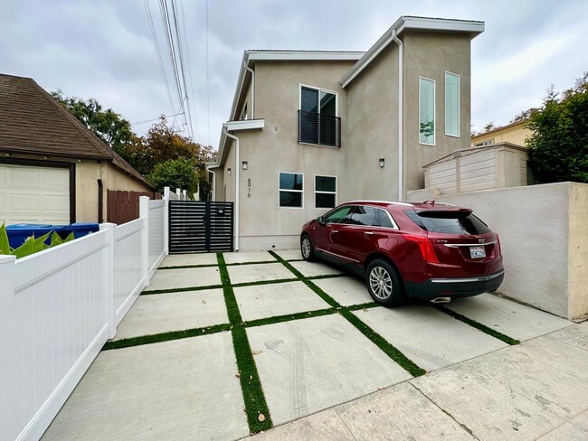 property at 8916 Whitworth Dr