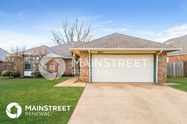 2425 E Hills Dr