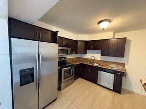 15635 NW 2nd Ct in Miami, FL - Building Photo - Building Photo