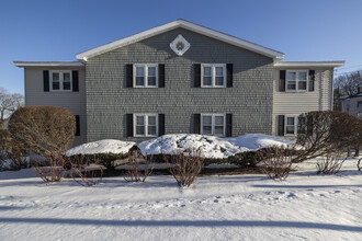 Sunrise East Apartments in Derry, NH - Building Photo - Building Photo