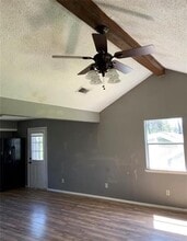 2820 Fisher Hill Rd in Baytown, TX - Building Photo - Building Photo