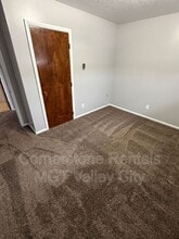 807 3rd St SW in Valley City, ND - Building Photo - Building Photo