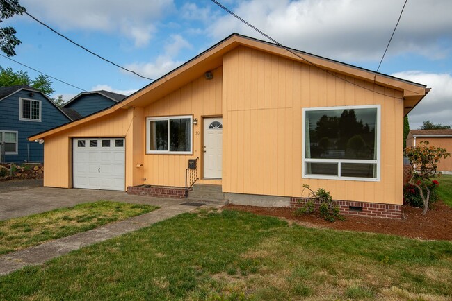 30 N Main St in Lebanon, OR - Building Photo - Building Photo