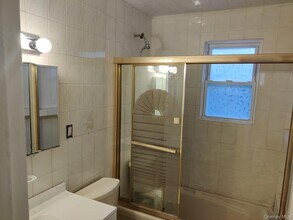 524 W Chester St in Long Beach, NY - Building Photo - Building Photo