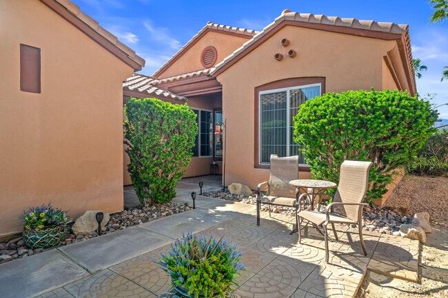 44129 Royal Troon Dr in Indio, CA - Building Photo - Building Photo