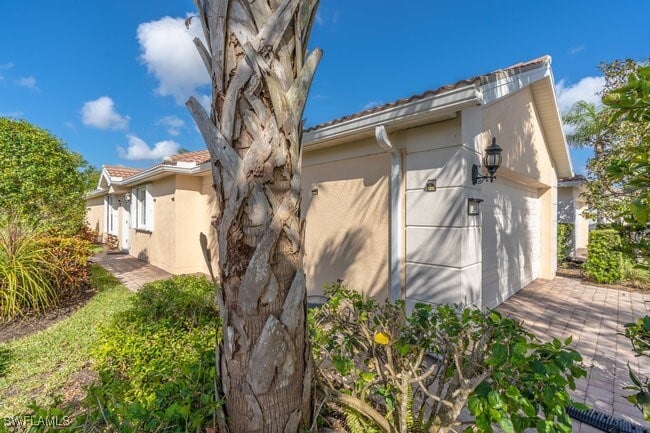 property at 7243 Salerno Ct