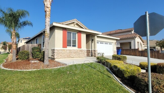 2583 Retreat Way in Manteca, CA - Foto de edificio - Building Photo