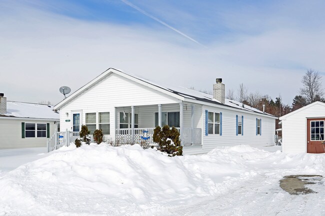 The Lakes MHC in Kimball Township, MI - Building Photo - Building Photo