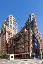 340 Amsterdam Ave in New York, NY - Building Photo - Building Photo