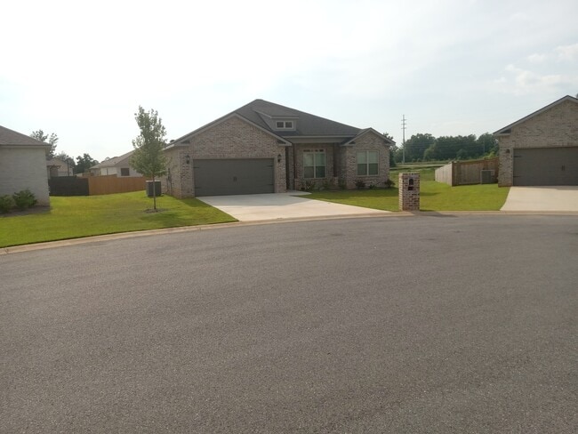property at 215 Susannes Retreat