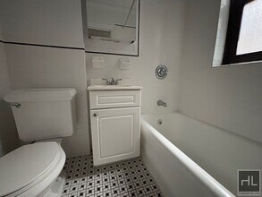 AMSTERDAM AVENUE in New York, NY - Foto de edificio - Building Photo