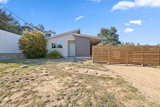 2304 Rain Water Dr in Austin, TX - Building Photo - Building Photo