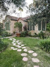 10551 Troon Ave in Los Angeles, CA - Building Photo - Building Photo