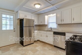 18 Peck St in Berlin, CT - Building Photo - Building Photo