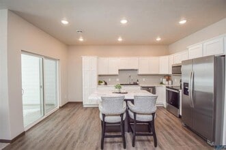 6205 S Alki Pl in Sioux Falls, SD - Building Photo - Building Photo
