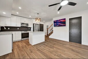 132 E Market St in Orwigsburg, PA - Building Photo