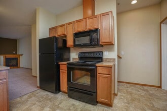 Warner II in Tacoma, WA - Foto de edificio - Building Photo