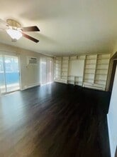 23700 W Warren Ave in Dearborn Heights, MI - Building Photo - Building Photo
