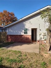 1909 Sycamore Pl in Springdale, AR - Building Photo - Building Photo