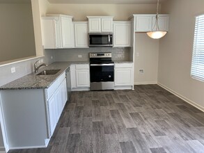 3852 Tersk Dr in Midland, NC - Foto de edificio - Building Photo