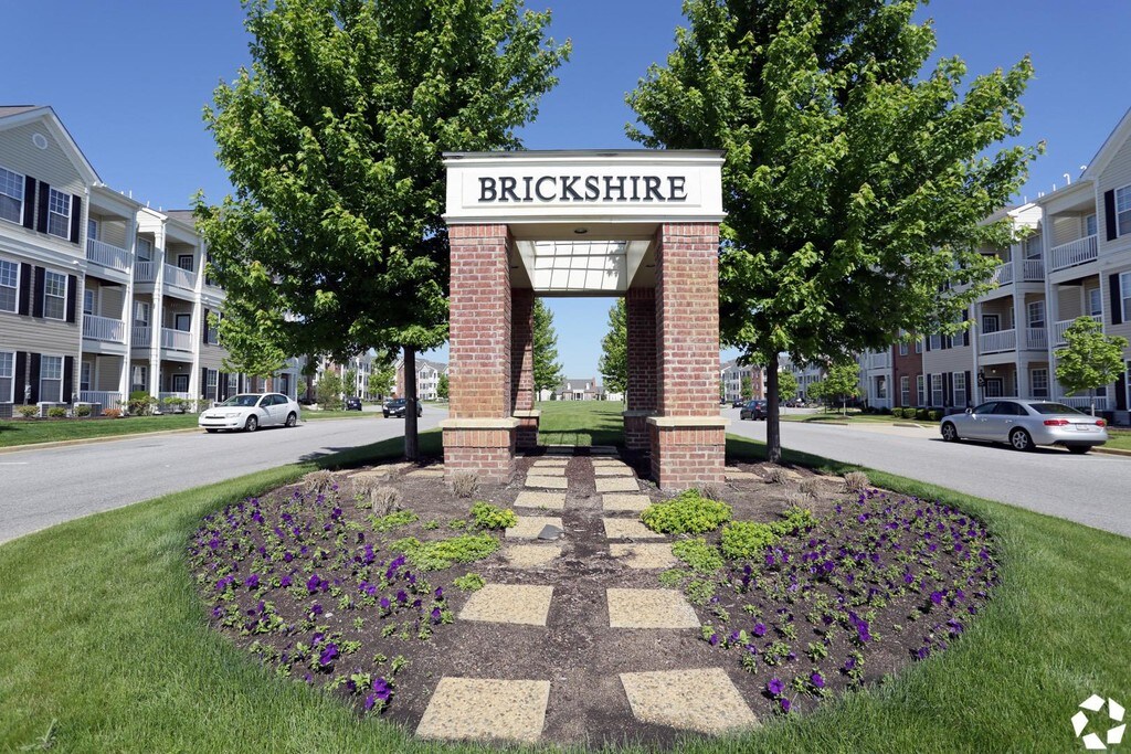 Brickshire Apartments in Merrillville, IN