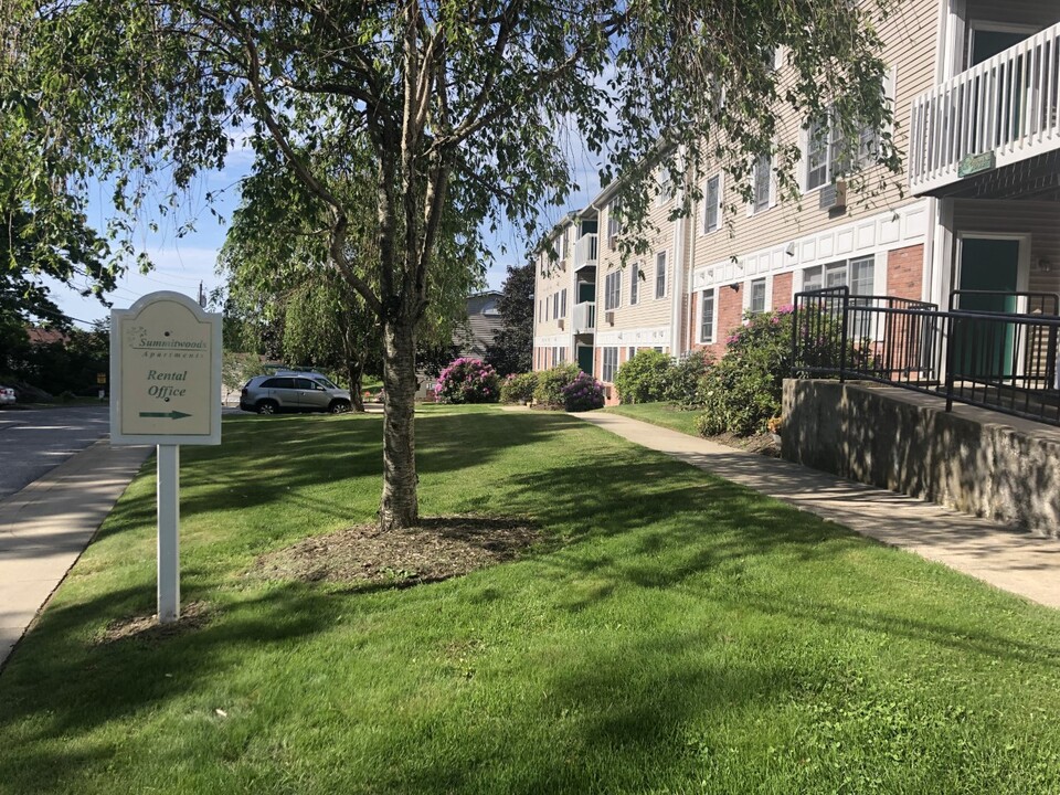 Summitwoods Apartments in Norwich, CT - Building Photo