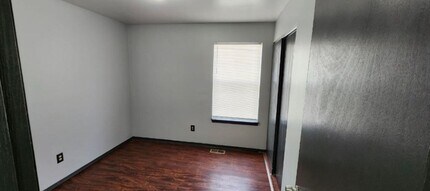 6161 Payne Ave in Ferguson, MO - Building Photo - Building Photo