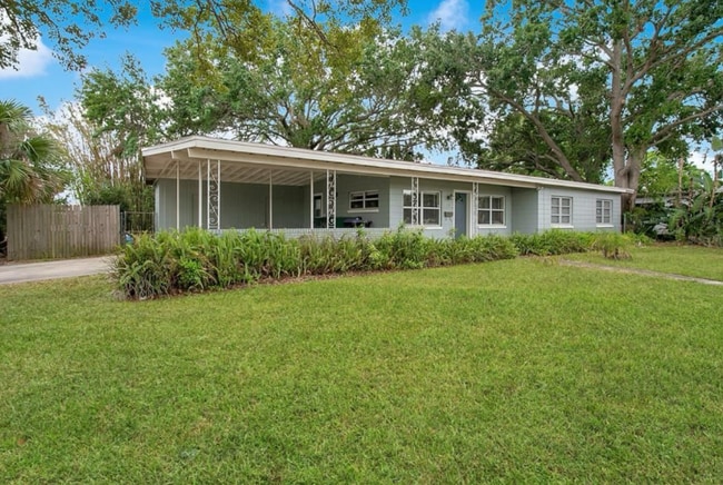 712 Malone Dr in Orlando, FL - Building Photo - Building Photo