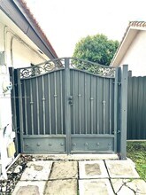 15530 SW 68th Terrace in Miami, FL - Building Photo - Building Photo