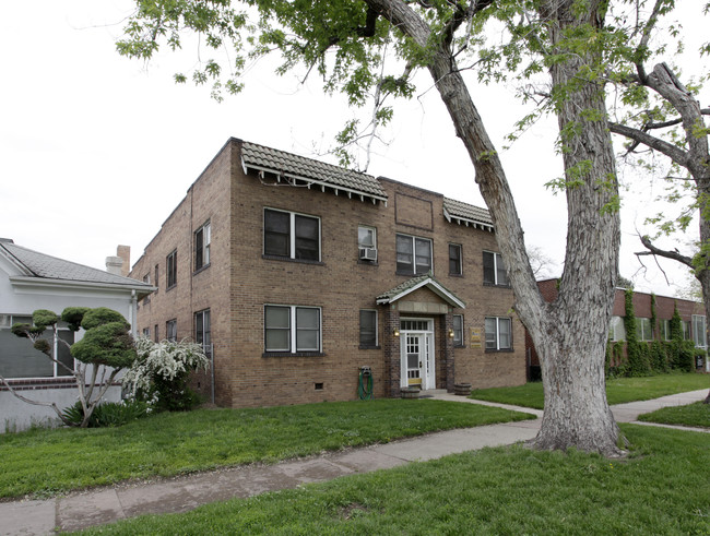 Parkhurst Apartments in Denver, CO - Building Photo - Building Photo