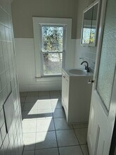 76 Washington Ave, Unit Washington Ave Apt 3 in North Plainfield, NJ - Foto de edificio - Building Photo