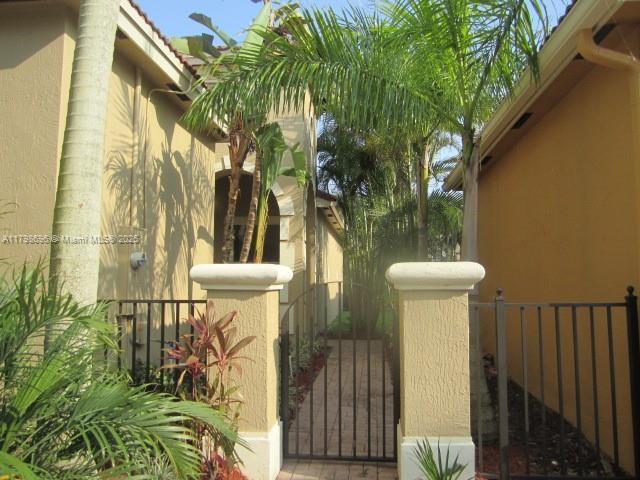 5869 NW 120th Ave in Coral Springs, FL - Building Photo - Building Photo