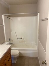 6107 37th St in Lubbock, TX - Building Photo - Building Photo