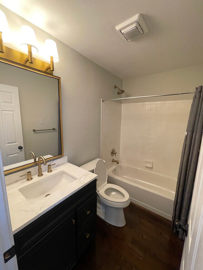 422 Clark St in Cincinnati, OH - Building Photo - Building Photo