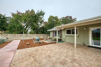 33338 Mento Ave in Fresno, CA - Foto de edificio - Building Photo