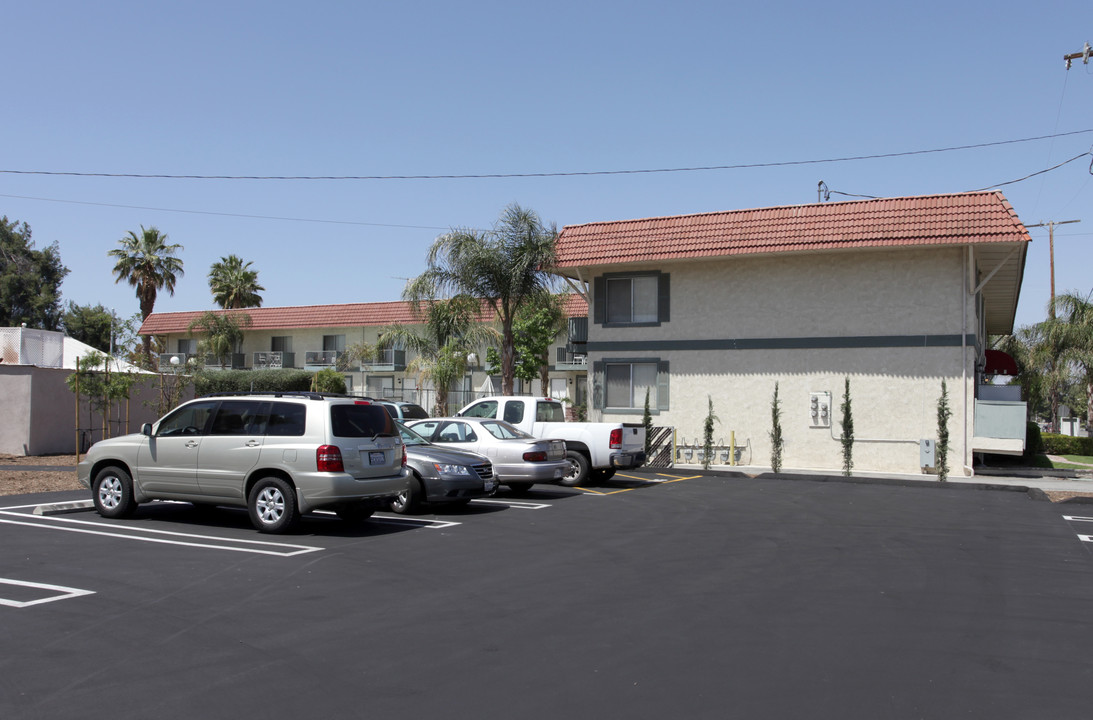 Fairway Townhomes in Hemet, CA - Building Photo