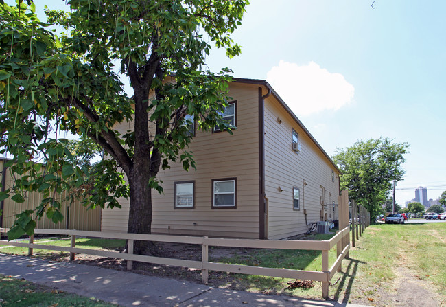 1016 S Quaker Ave in Tulsa, OK - Building Photo - Building Photo