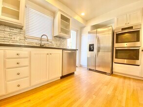 637 30th St in Hermosa Beach, CA - Building Photo - Building Photo