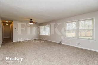 6007 E 150th St in Grandview, MO - Foto de edificio - Building Photo