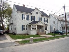 10-12 Cherry St in Pittsfield, MA - Building Photo