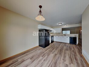 3894 Snowshoe Ave in Grove City, OH - Building Photo - Building Photo