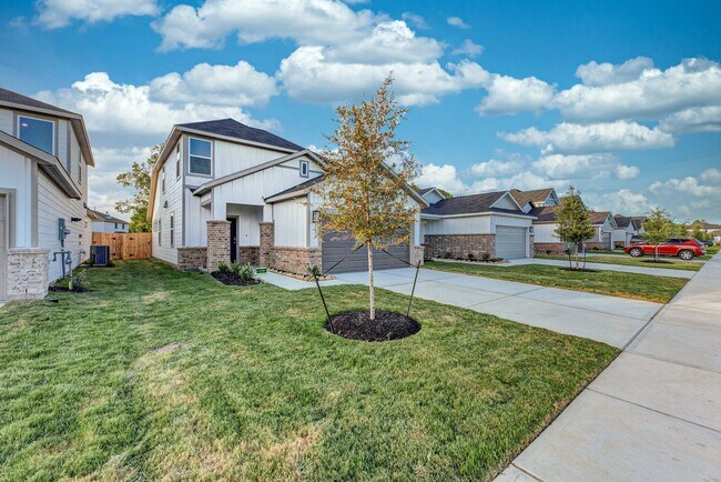 1818 Whispering River Dr in Missouri City, TX - Building Photo - Building Photo