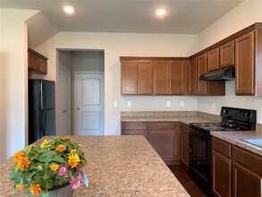 228 McKenna Ct in Grand Prairie, TX - Building Photo - Building Photo