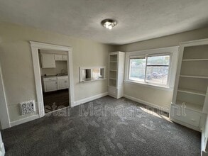 3361 W 84th St in Cleveland, OH - Building Photo - Building Photo