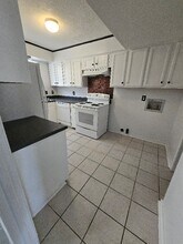 2201 Jamestown Way in Jackson, MS - Foto de edificio - Building Photo